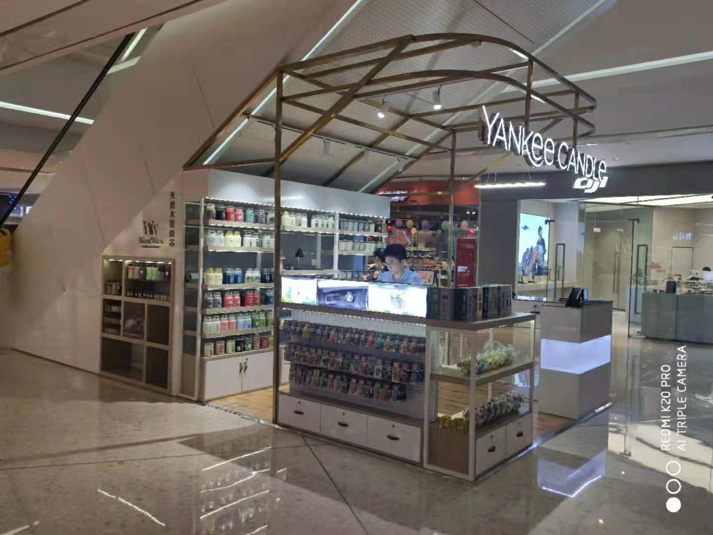 大悅城香薰柜展示
