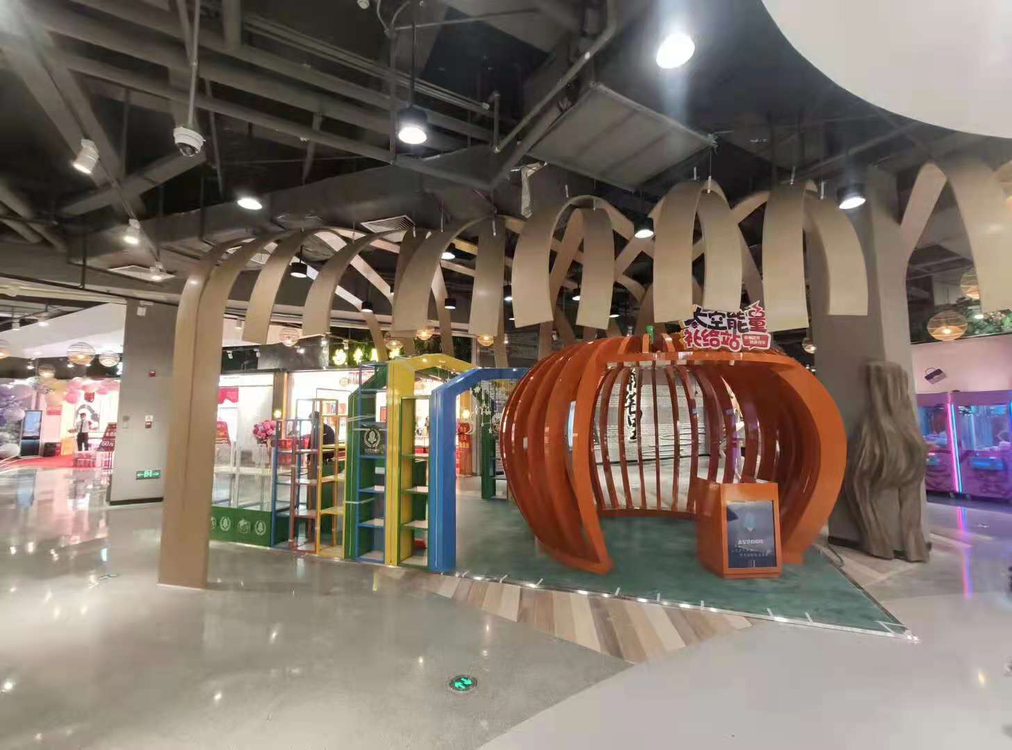 錦華萬達太空農場,農場主題展柜