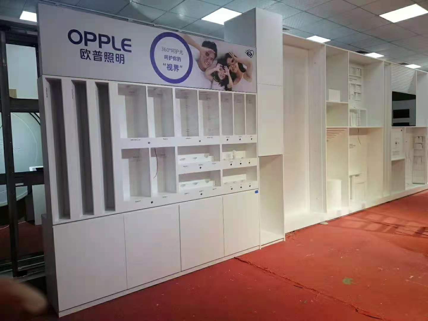 歐普照明,燈飾行業展柜
