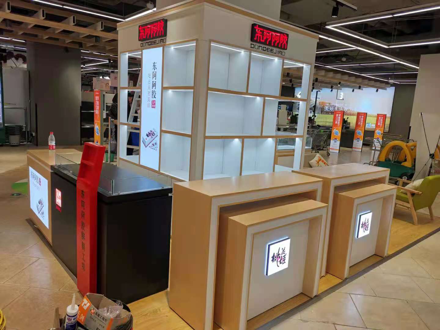 煙酒柜展示